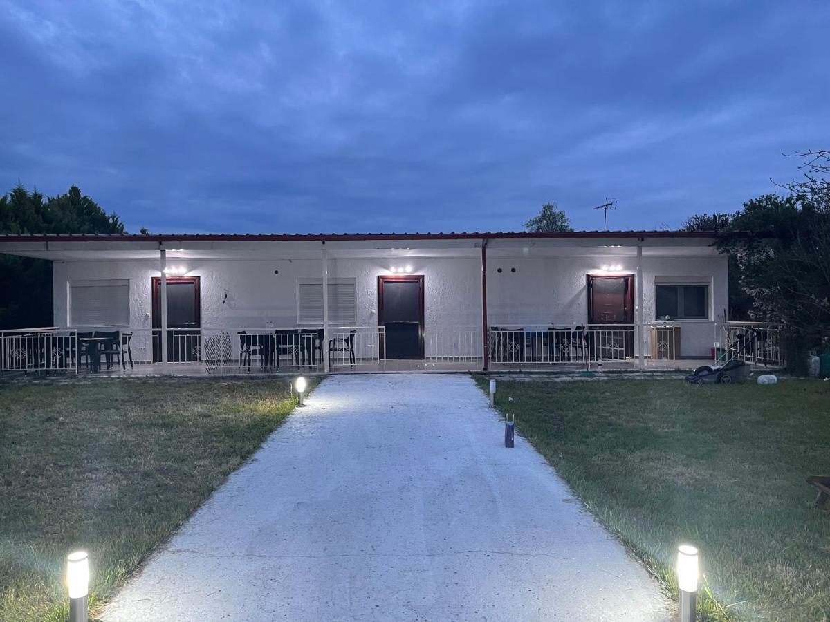 Ευχάριστο Εξοχικό Σπίτι Με Barbeque Apartamento Skála Foúrkas Exterior foto